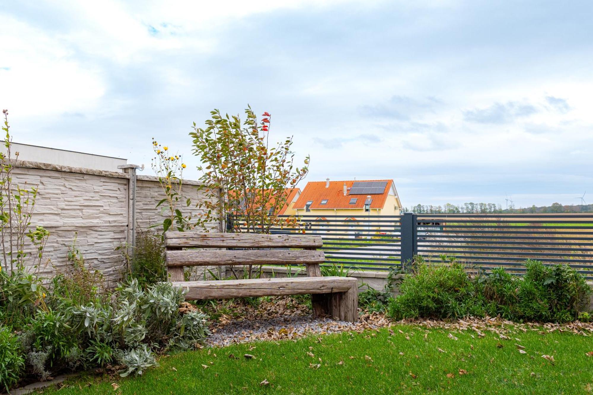 Villa Rose Close To Vienna & Airport Maria Ellend Екстер'єр фото
